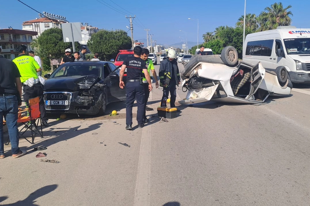 Antalya Finike’de trafik kazası: 1 yaralı
