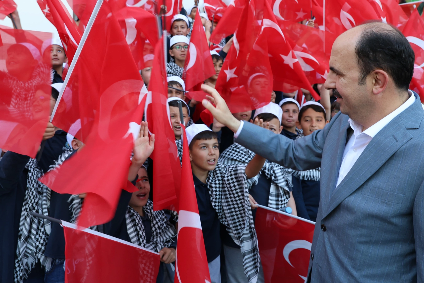 Konya'da Başkan Altay Bilgehane öğrencileriyle buluştu