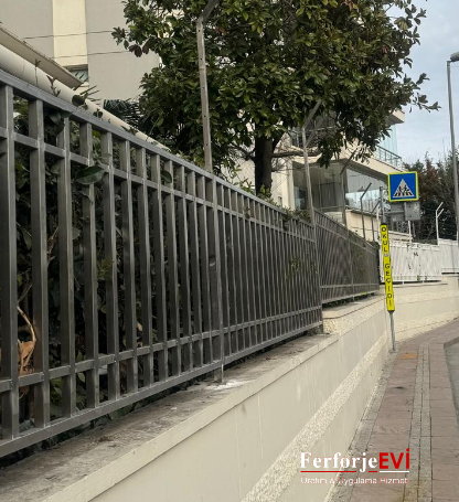 Estetiğin ve Güvenliğin Buluştuğu Nokta: Ferforje Evi