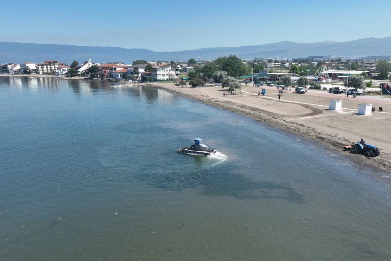 Bursa plajları sezona hazır hale geliyor