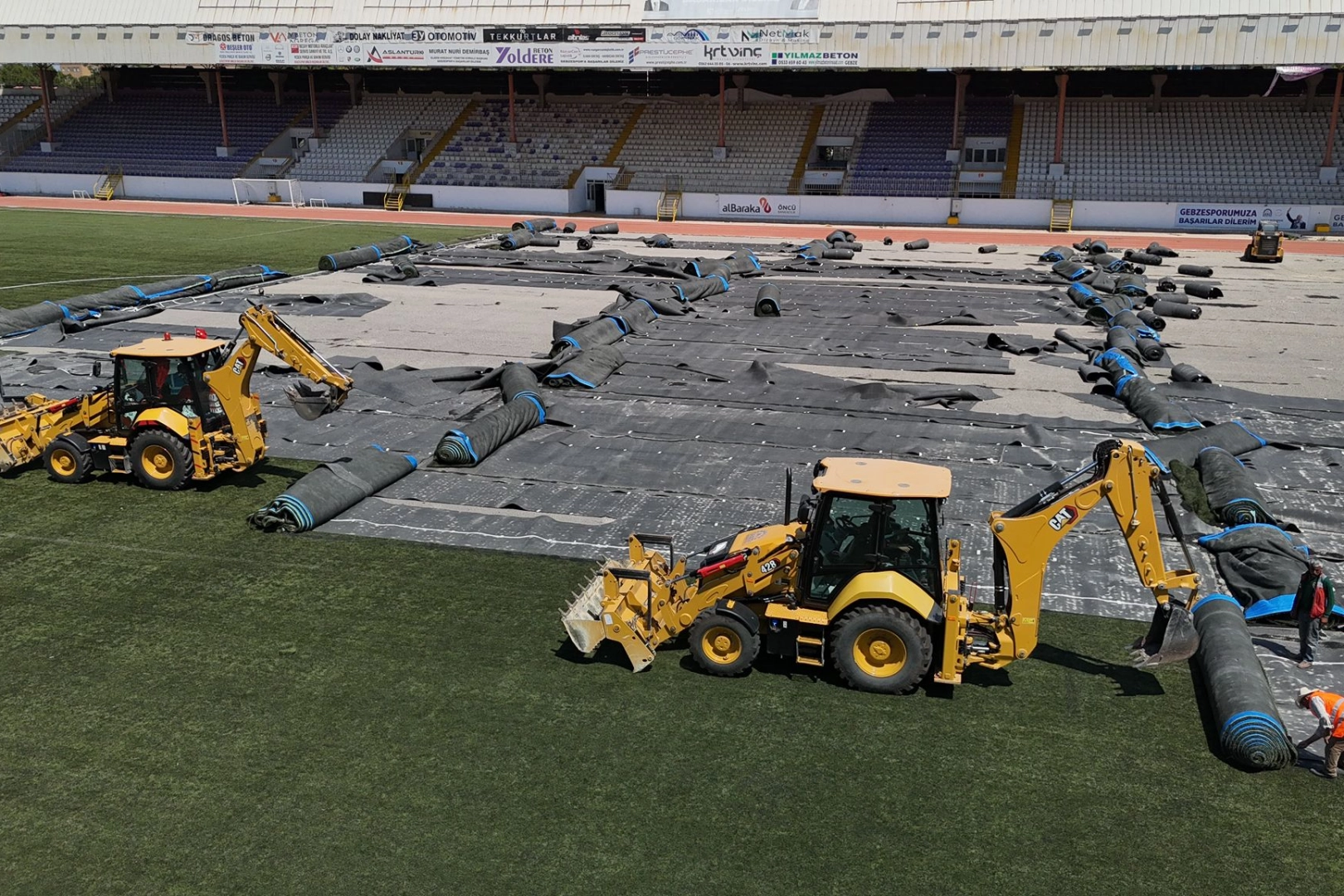 Alaettin Kurt Stadyumu’nda doğal çim dönemi başlıyor