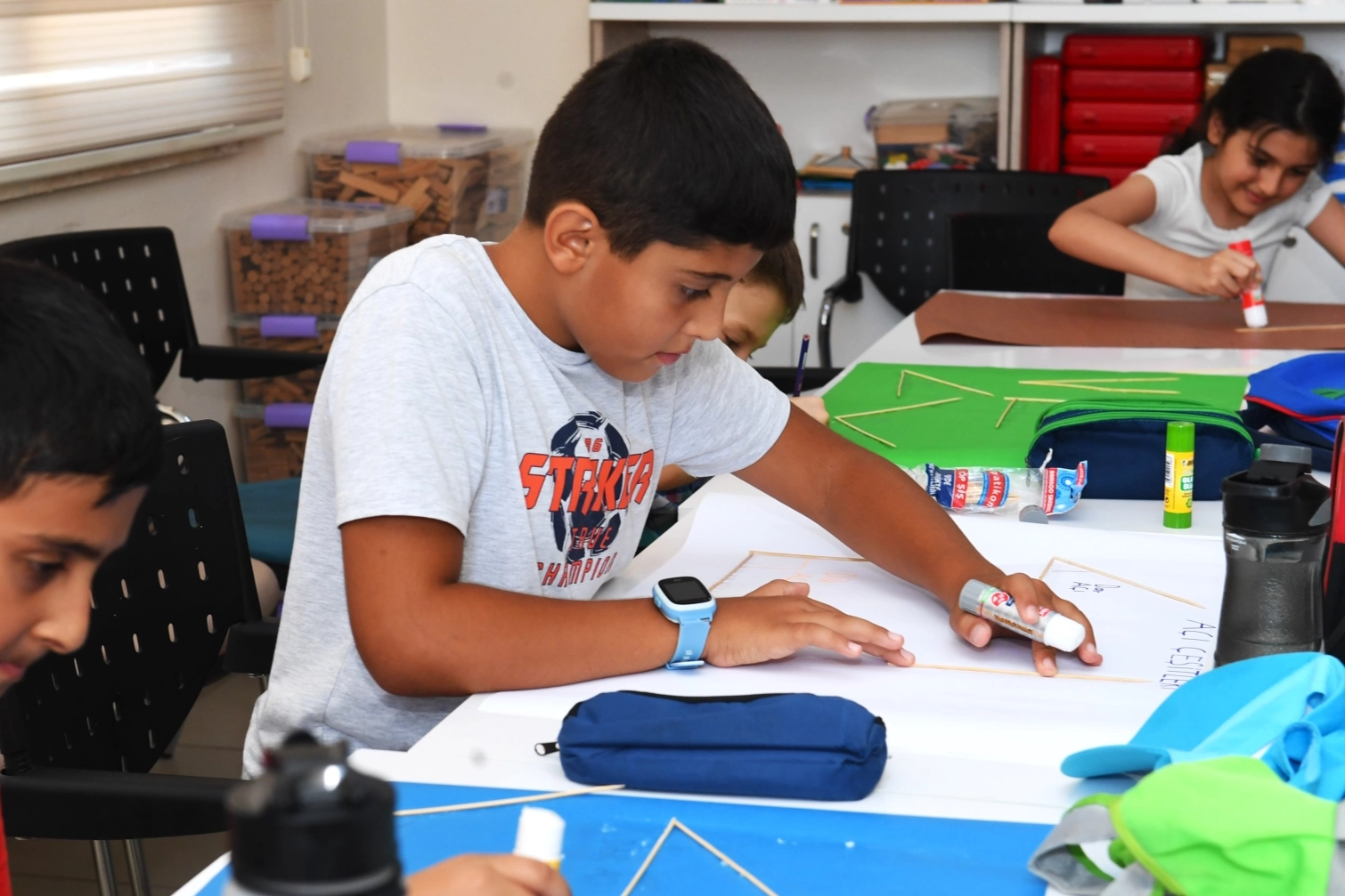 Denizli Büyükşehir Belediyesi’nden çalışan ailelere büyük destek