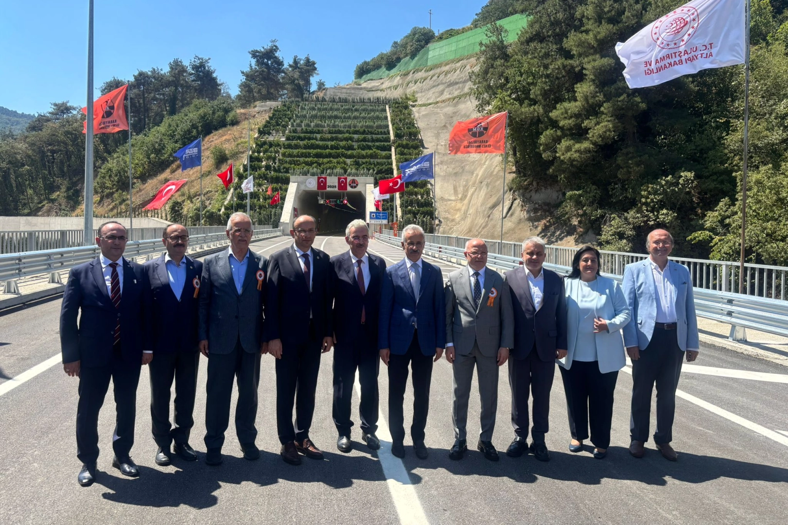 Bursa ulaşım ağı genişliyor... Doğancı Tüneli açıldı