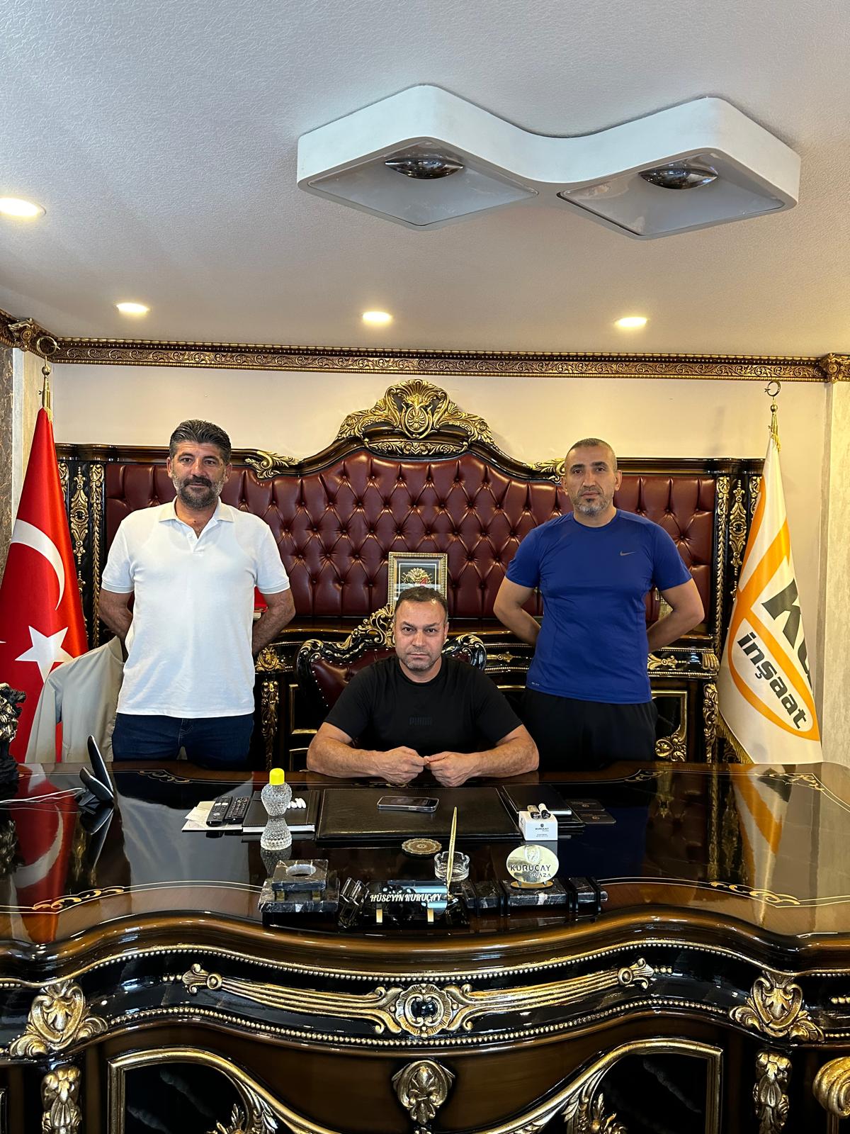 Kanaat Önderi Hüseyin Kuruçay’dan Mevlid Kandili Mesajı