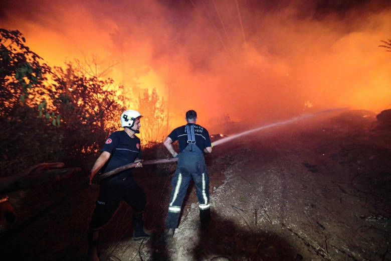 Antalya'da yangınlar kontrol altına alındı